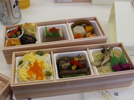 なだ万の弁当